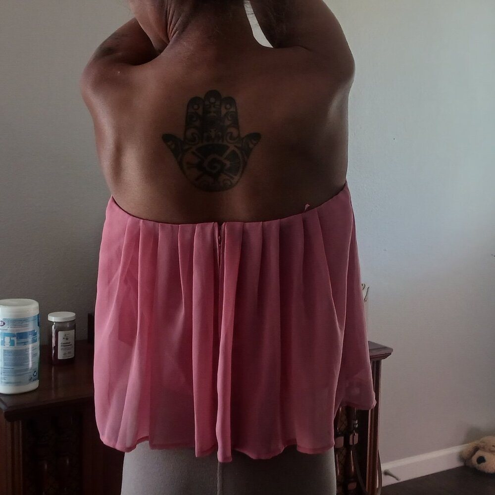 Sleeveless crop top
